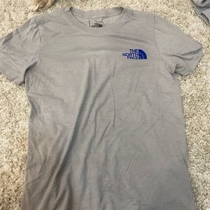womens north face tshirt